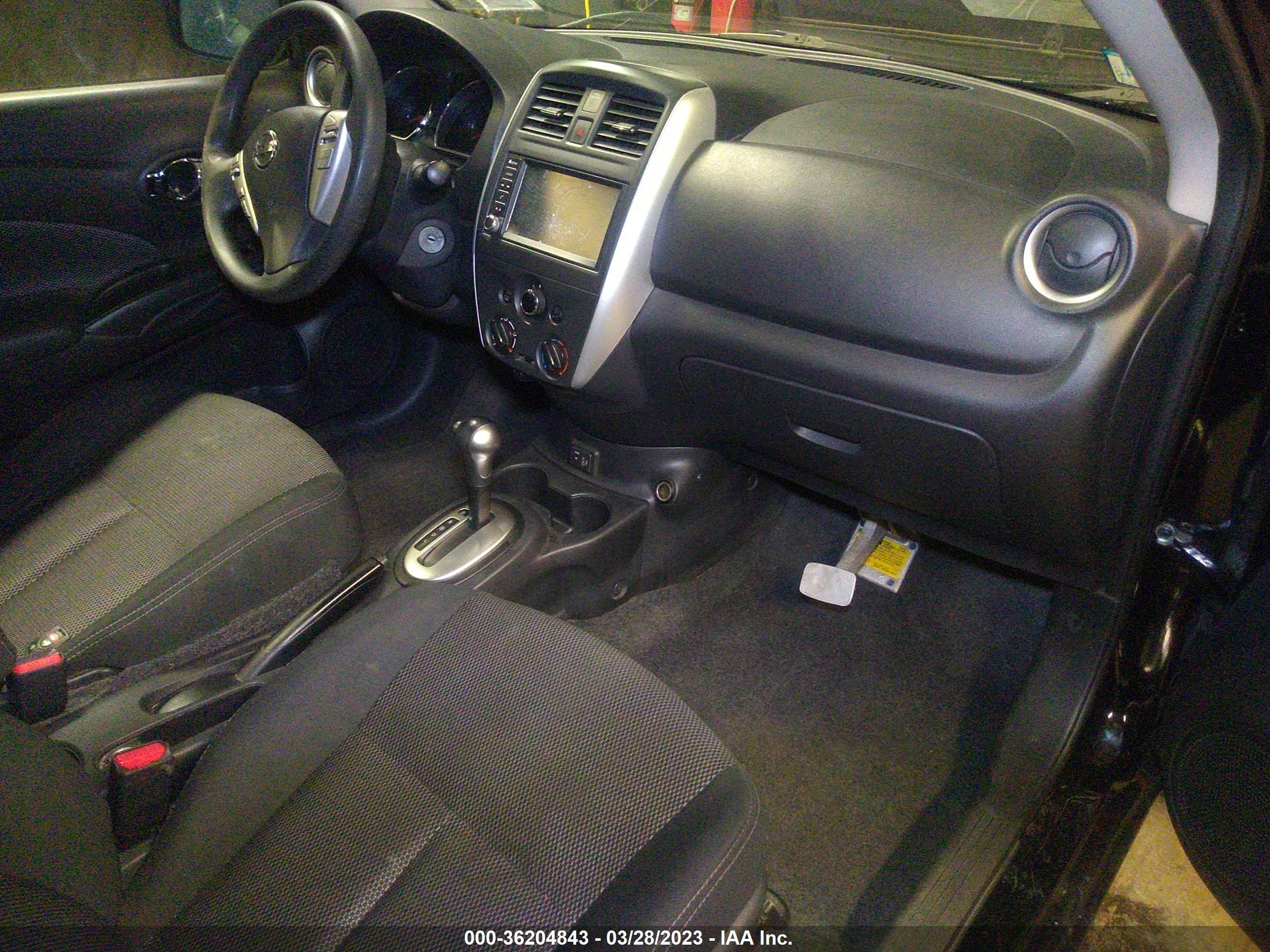 Photo 4 VIN: 3N1CN7AP5JL880865 - NISSAN VERSA 