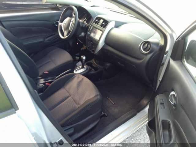 Photo 4 VIN: 3N1CN7AP5JL884088 - NISSAN VERSA SEDAN 