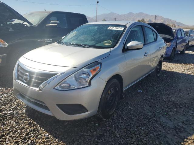 Photo 1 VIN: 3N1CN7AP5JL884320 - NISSAN VERSA SEDA 