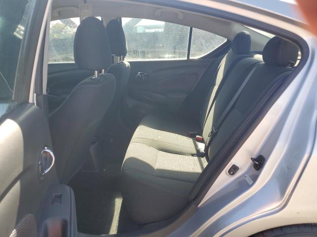 Photo 5 VIN: 3N1CN7AP5JL884320 - NISSAN VERSA SEDA 