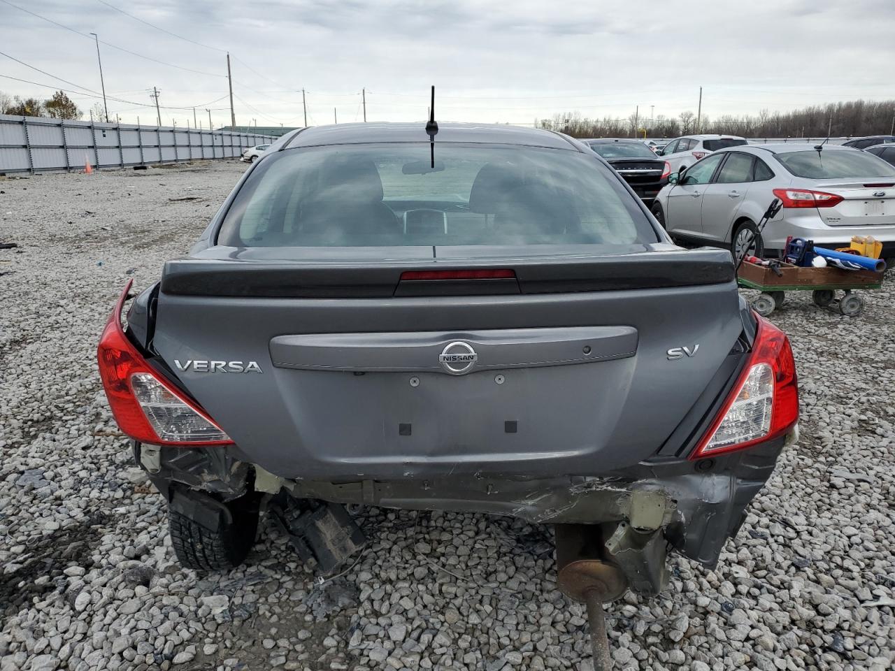 Photo 5 VIN: 3N1CN7AP5JL885760 - NISSAN VERSA 