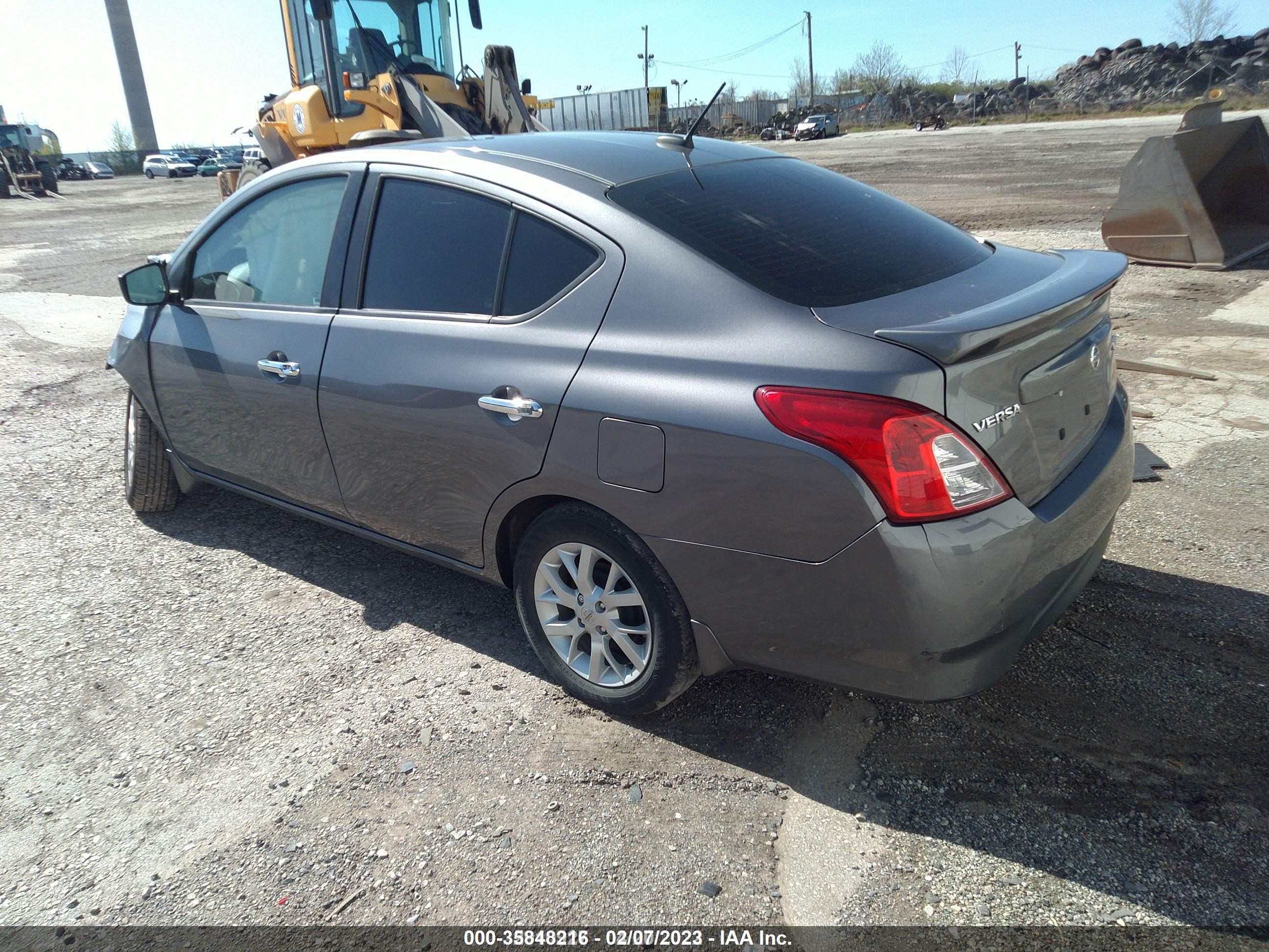 Photo 2 VIN: 3N1CN7AP5KL801714 - NISSAN VERSA 