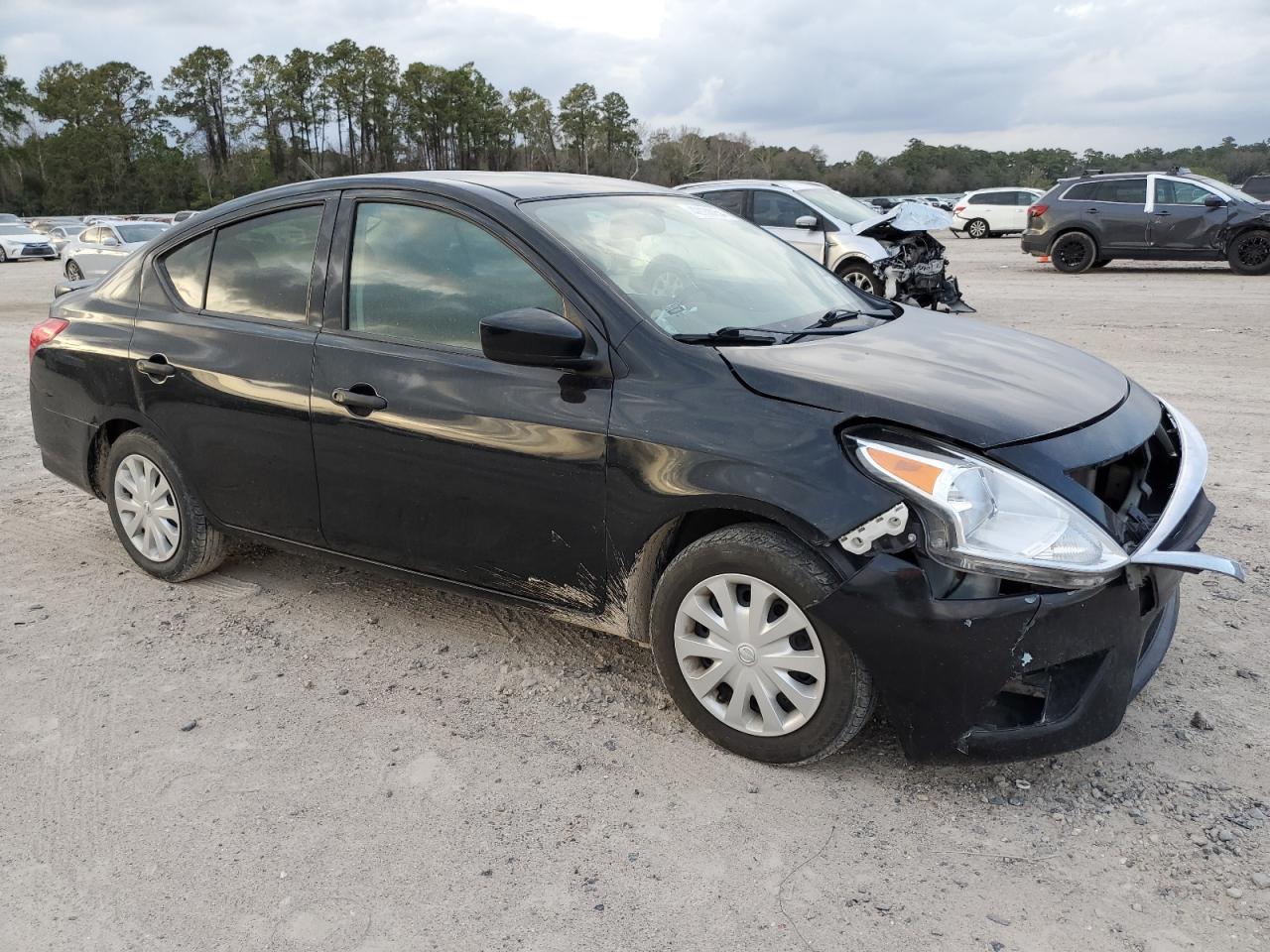 Photo 3 VIN: 3N1CN7AP5KL822045 - NISSAN VERSA 