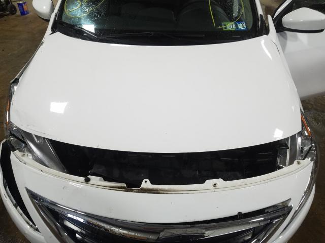 Photo 6 VIN: 3N1CN7AP5KL838360 - NISSAN VERSA S 