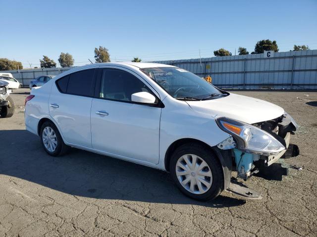 Photo 3 VIN: 3N1CN7AP5KL840366 - NISSAN VERSA S 