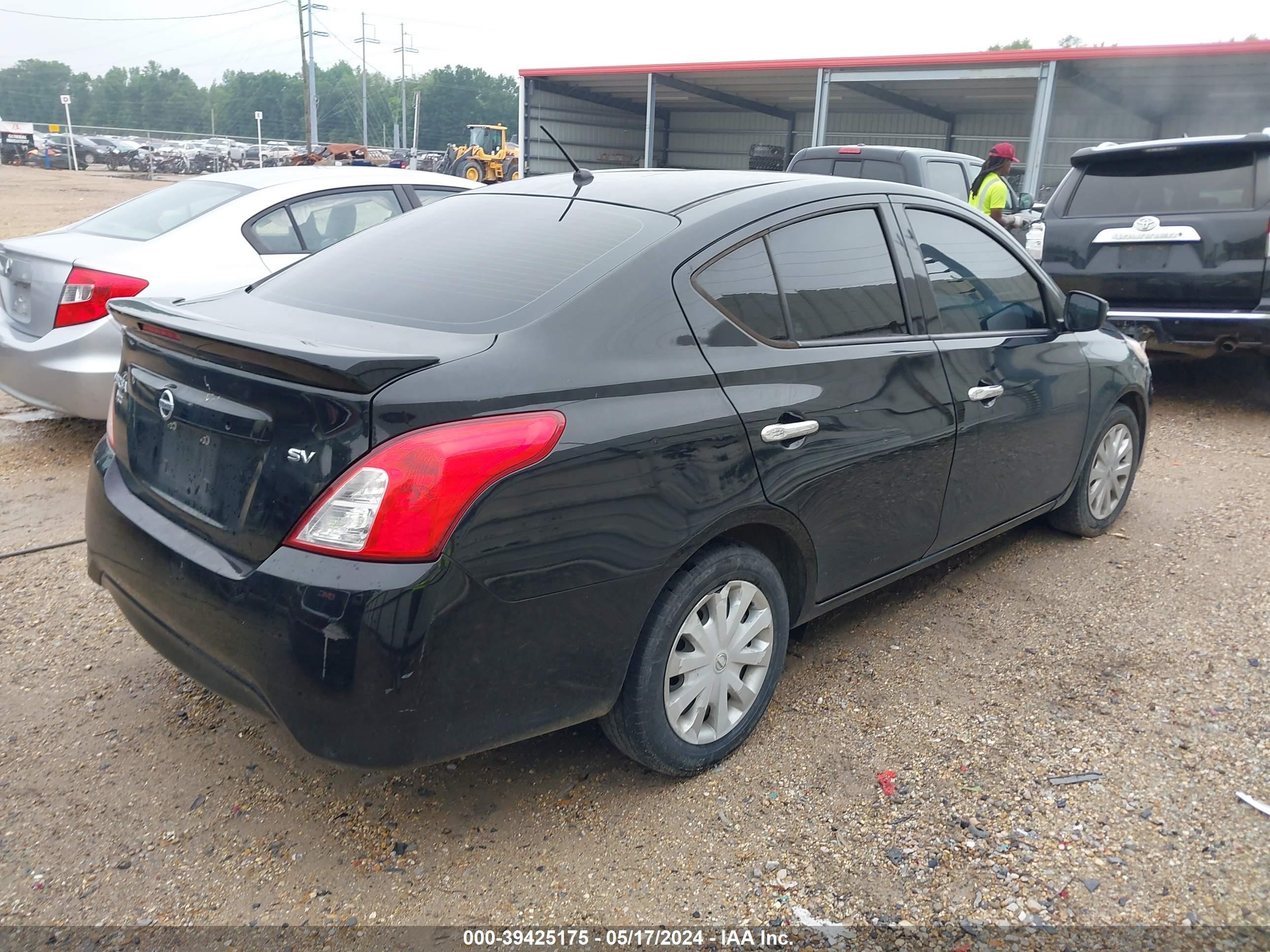 Photo 3 VIN: 3N1CN7AP5KL842814 - NISSAN VERSA 