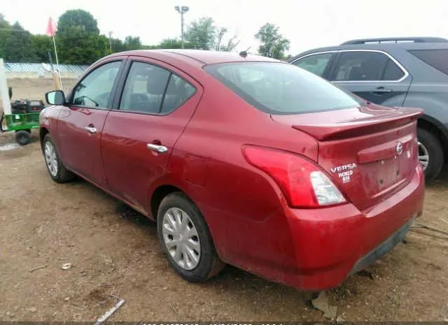 Photo 2 VIN: 3N1CN7AP5KL847074 - NISSAN VERSA SEDAN 