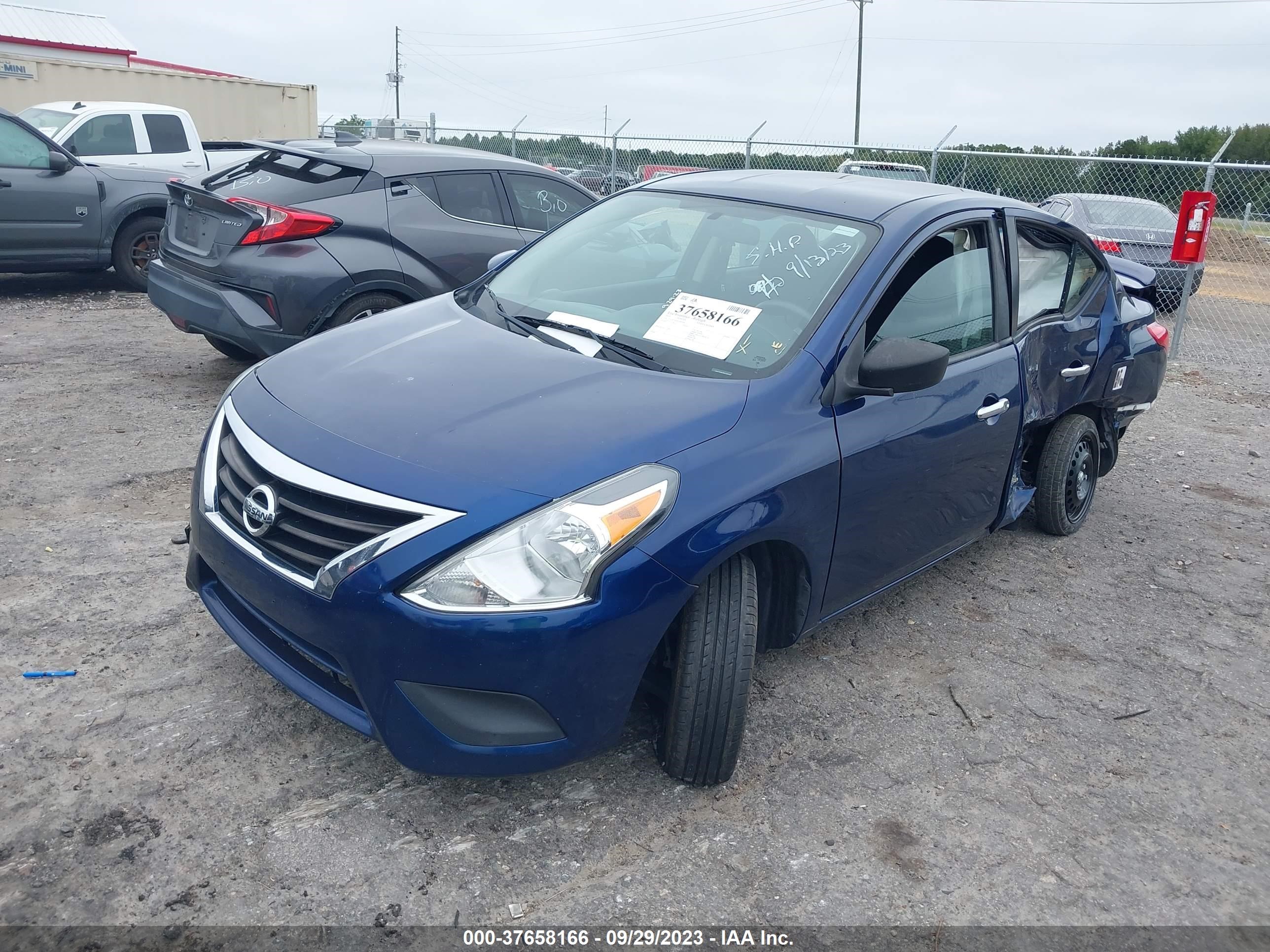 Photo 1 VIN: 3N1CN7AP5KL860164 - NISSAN VERSA 