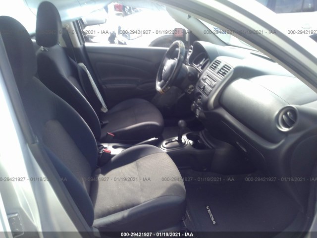 Photo 4 VIN: 3N1CN7AP6CL808592 - NISSAN VERSA 