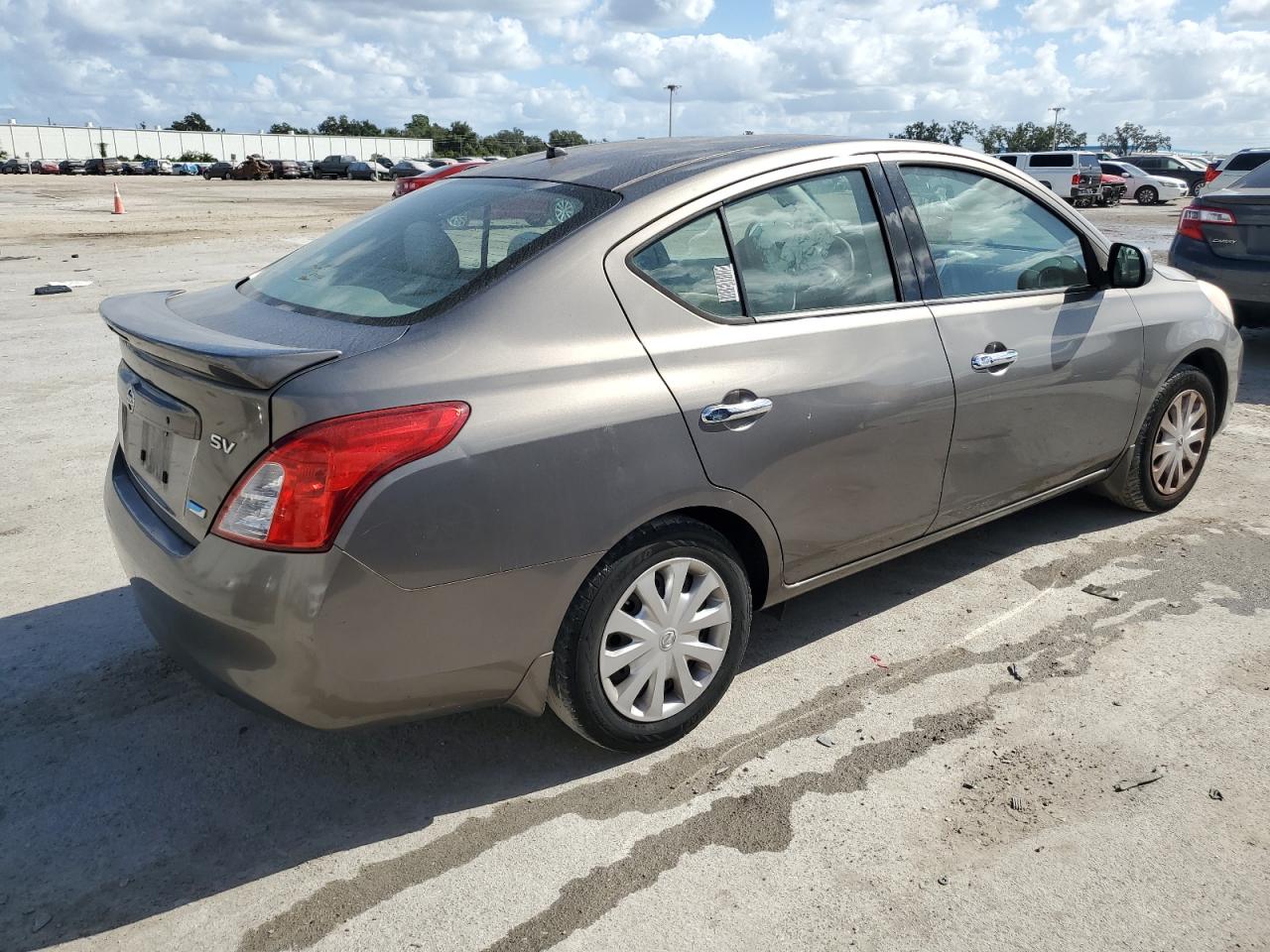 Photo 2 VIN: 3N1CN7AP6EK443419 - NISSAN VERSA 