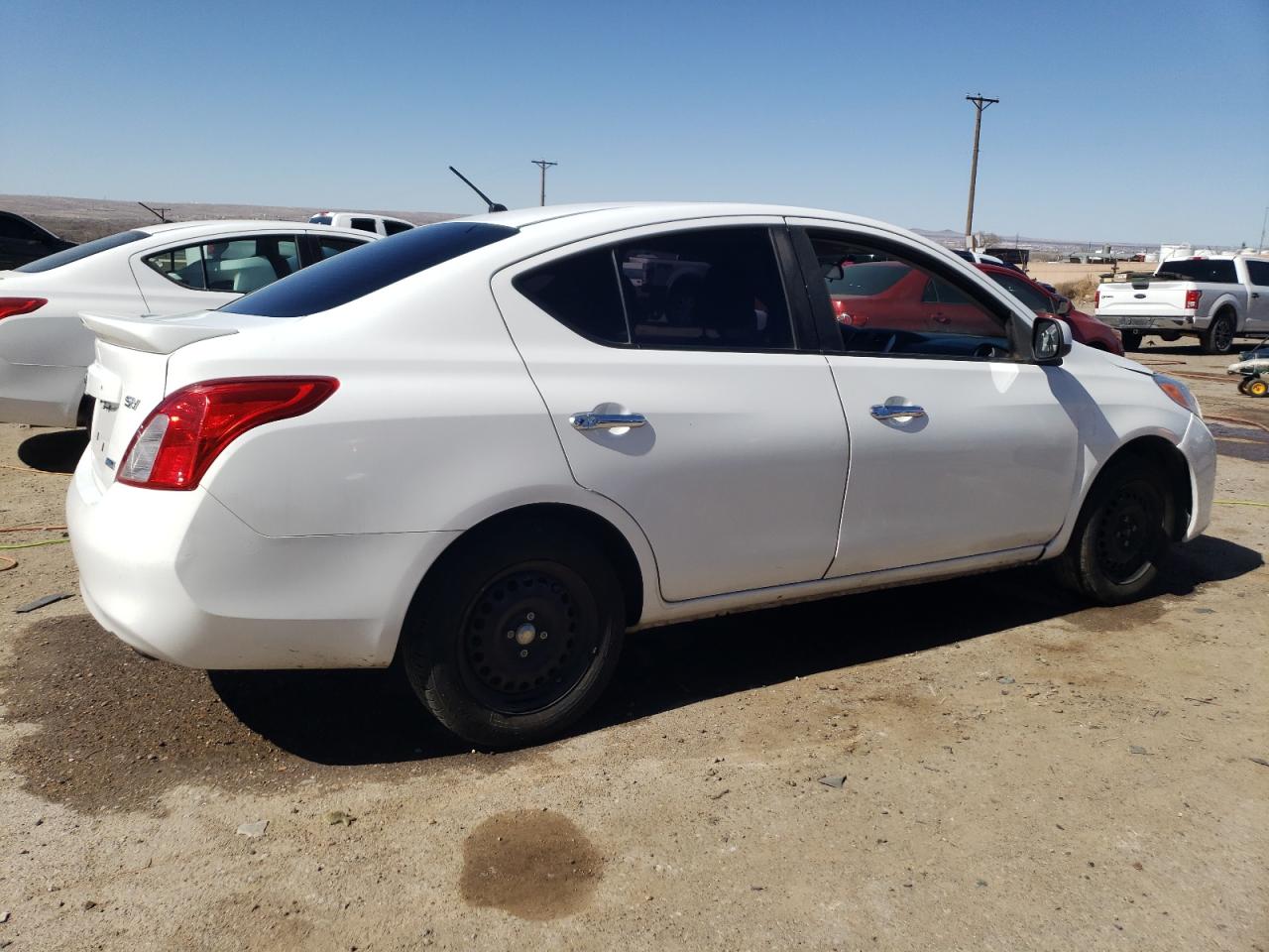 Photo 2 VIN: 3N1CN7AP6EK453433 - NISSAN VERSA 