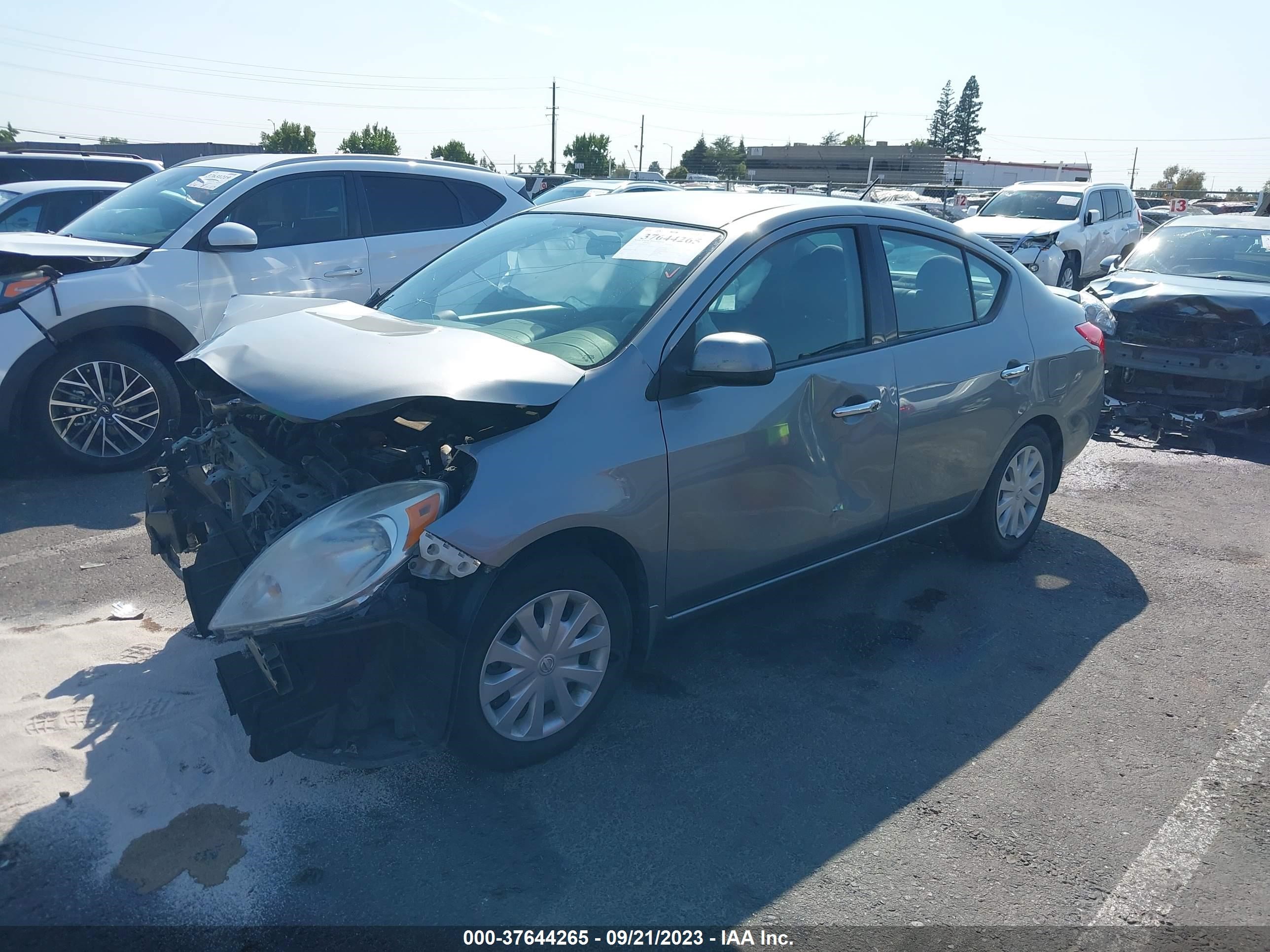 Photo 1 VIN: 3N1CN7AP6EK462116 - NISSAN VERSA 