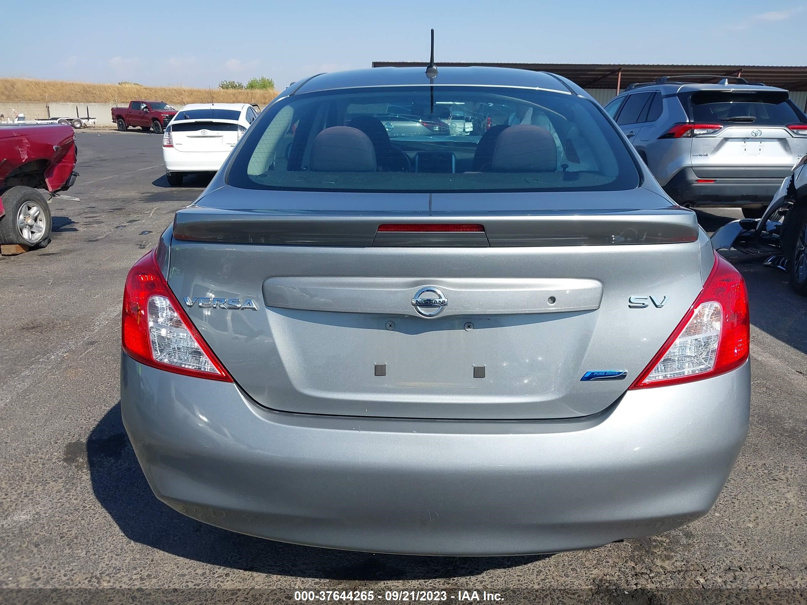 Photo 16 VIN: 3N1CN7AP6EK462116 - NISSAN VERSA 