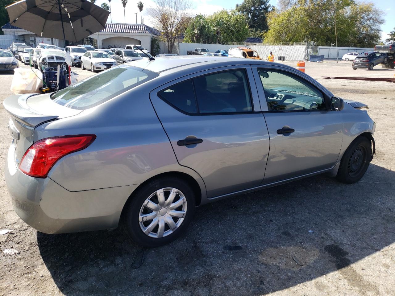 Photo 2 VIN: 3N1CN7AP6EL874286 - NISSAN VERSA 