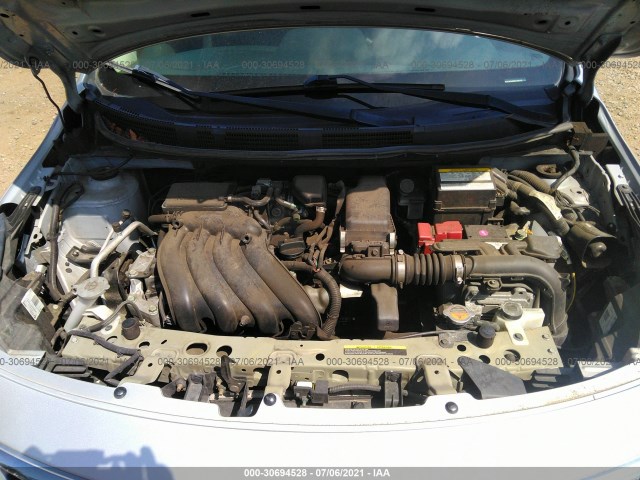 Photo 9 VIN: 3N1CN7AP6FL825123 - NISSAN VERSA 