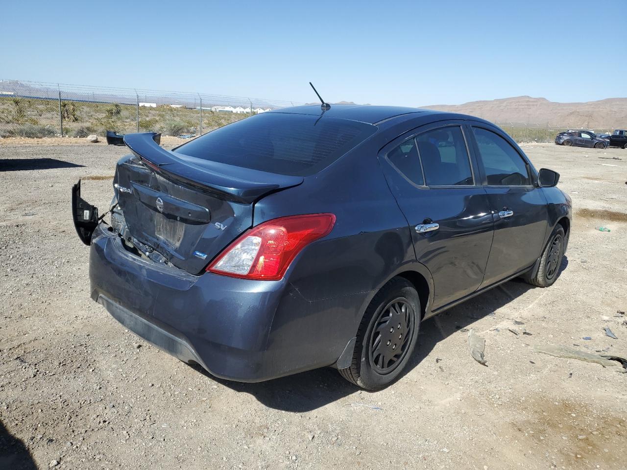 Photo 2 VIN: 3N1CN7AP6FL844822 - NISSAN VERSA 