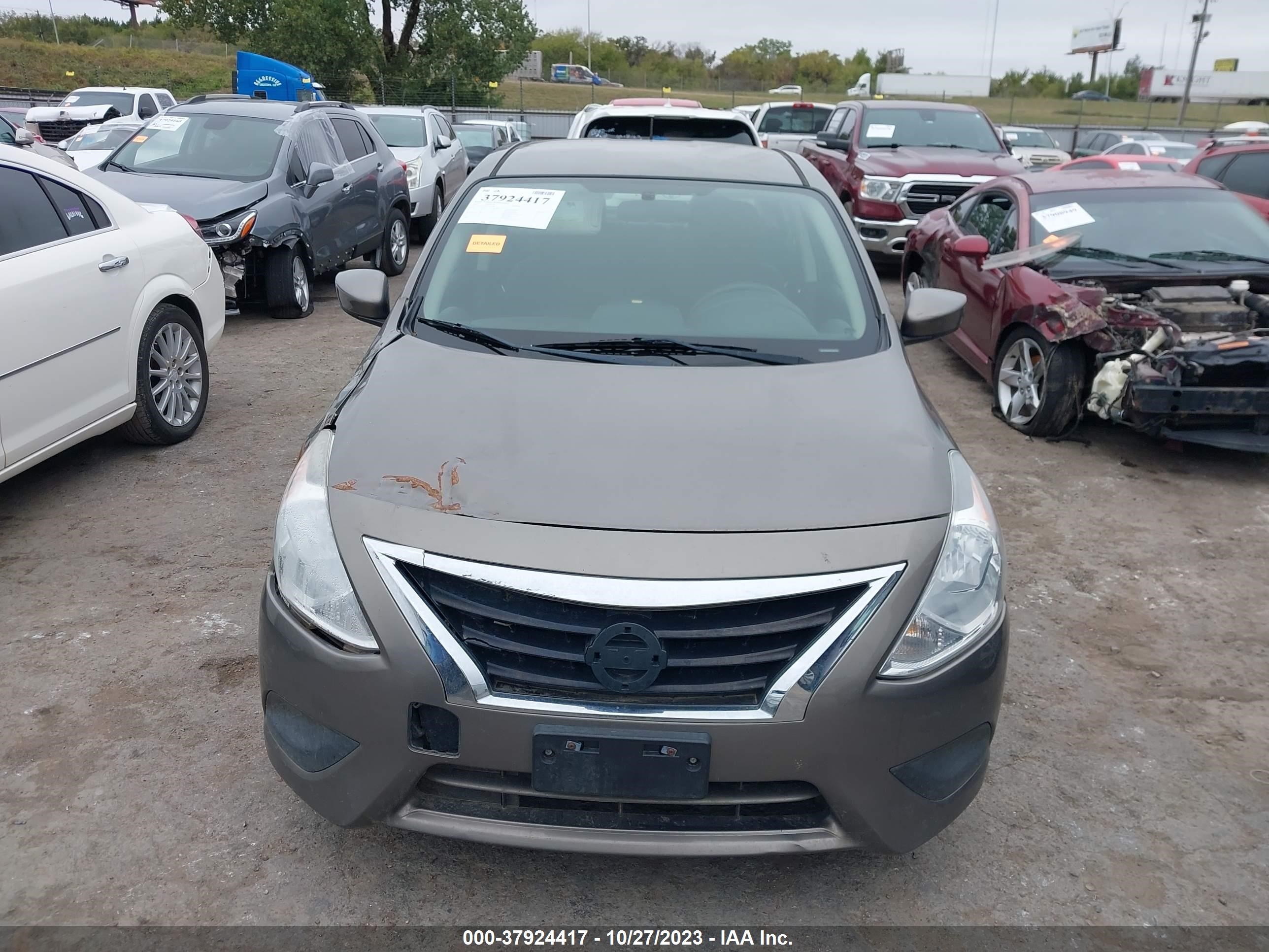 Photo 11 VIN: 3N1CN7AP6FL855786 - NISSAN VERSA 