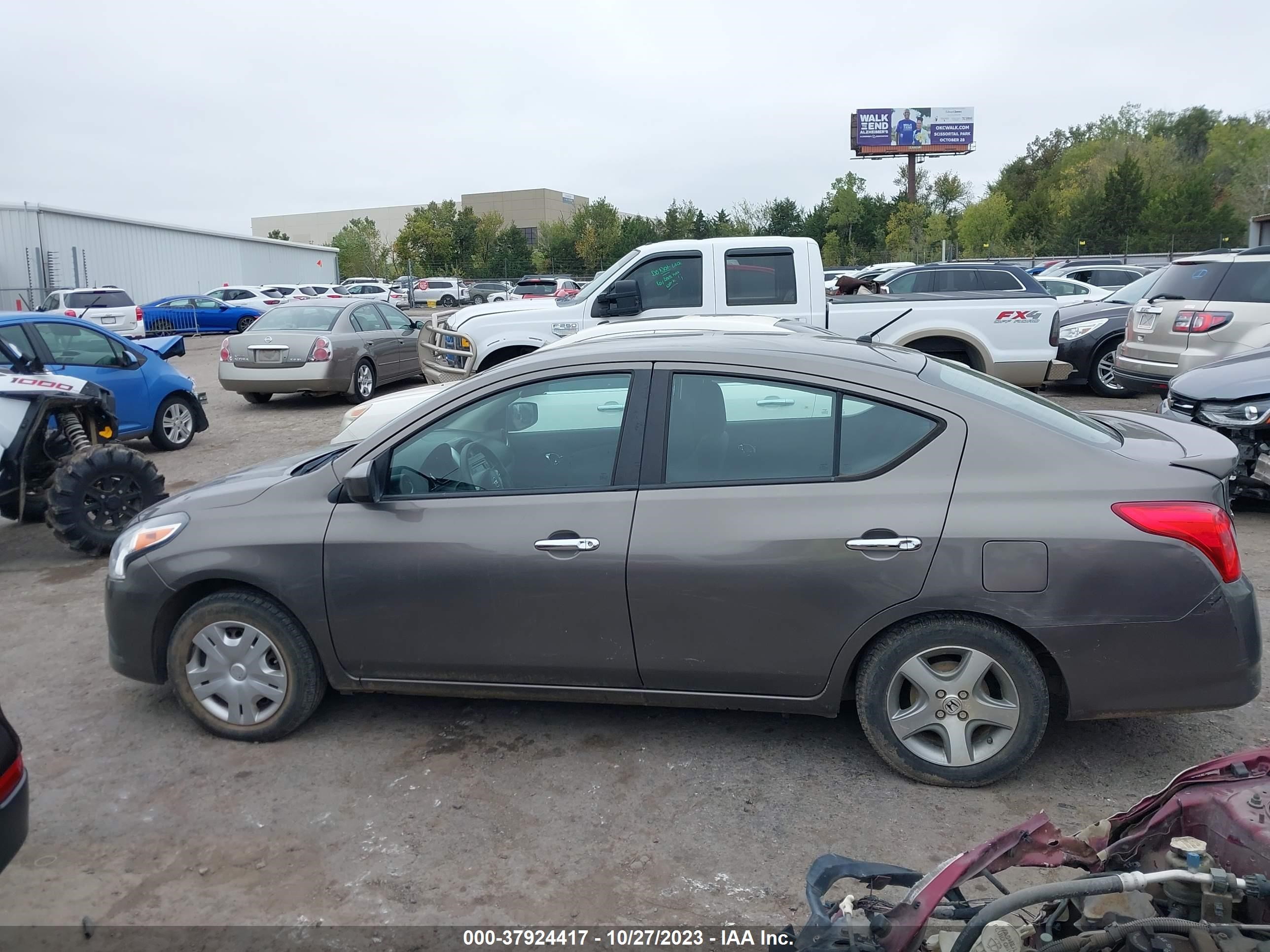 Photo 13 VIN: 3N1CN7AP6FL855786 - NISSAN VERSA 