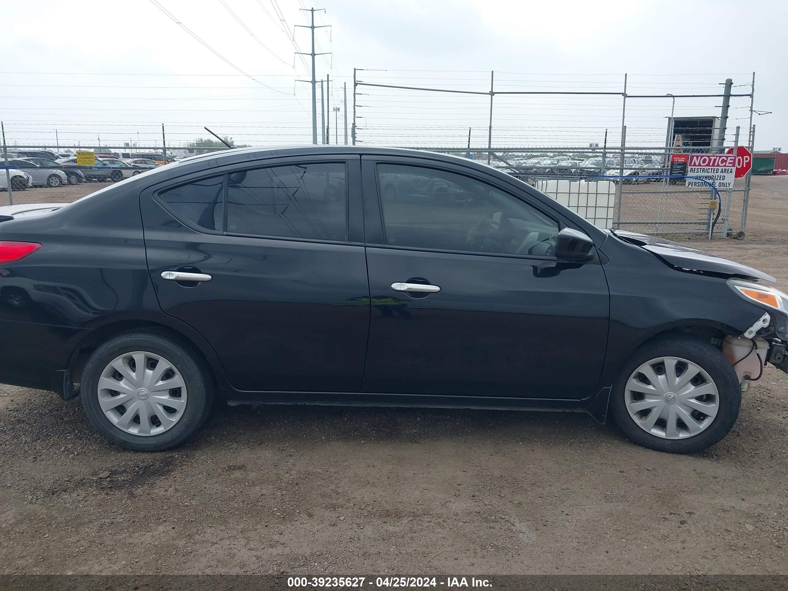 Photo 13 VIN: 3N1CN7AP6FL878467 - NISSAN VERSA 