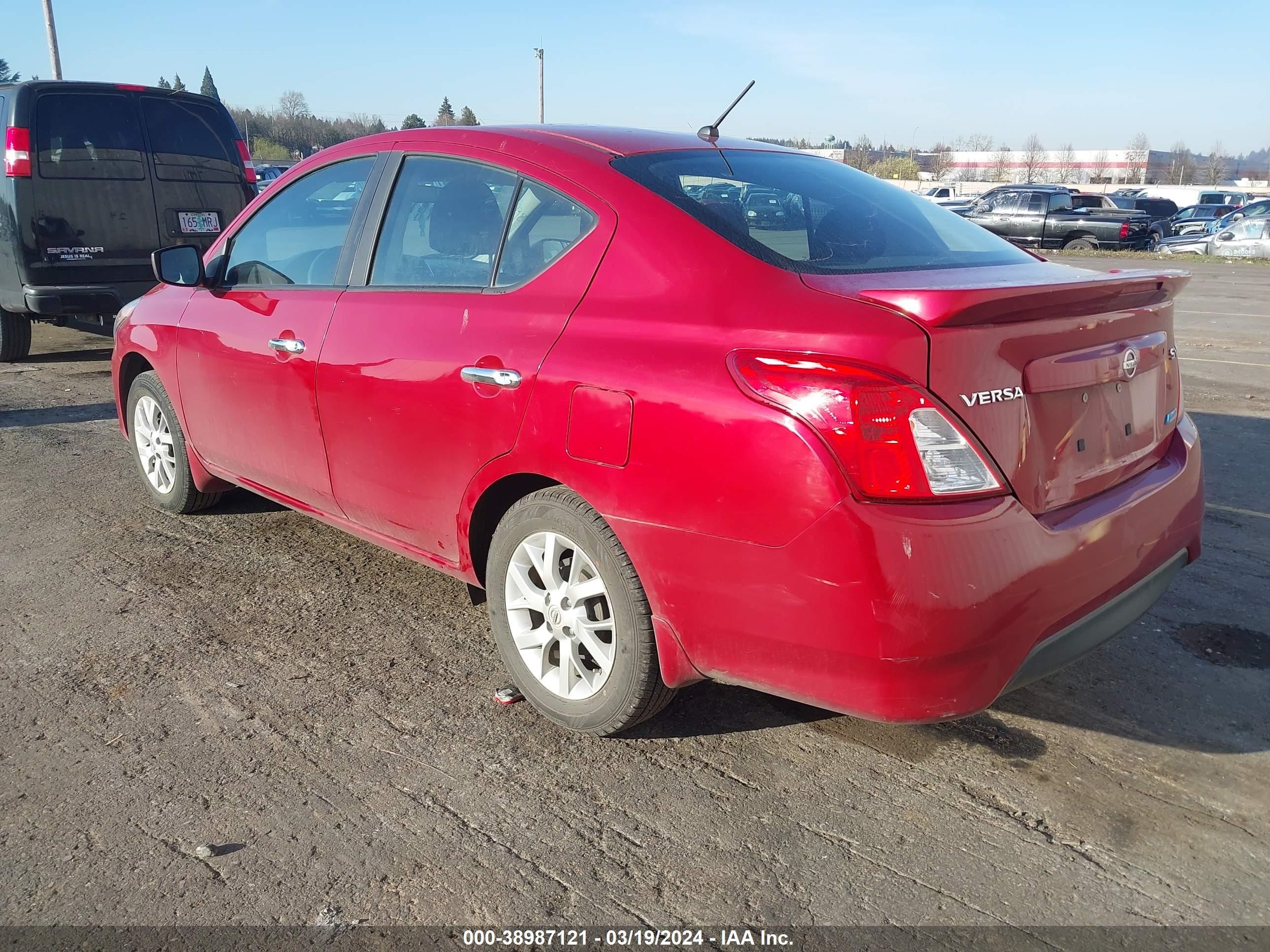 Photo 2 VIN: 3N1CN7AP6FL890134 - NISSAN VERSA 