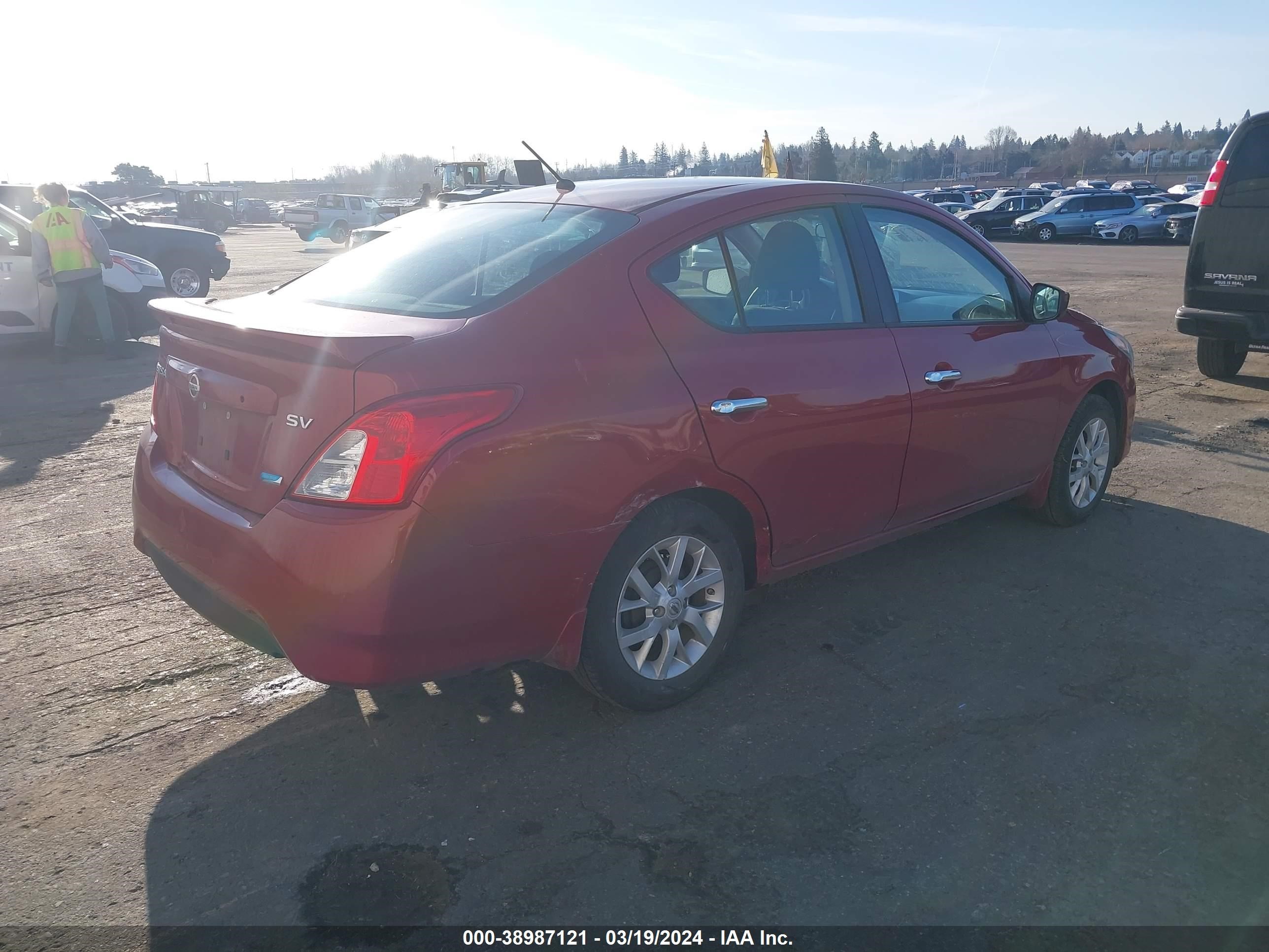 Photo 3 VIN: 3N1CN7AP6FL890134 - NISSAN VERSA 