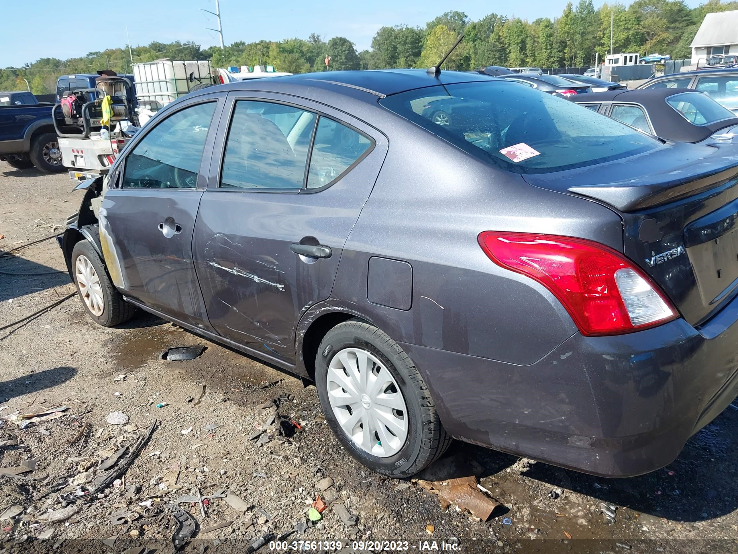 Photo 2 VIN: 3N1CN7AP6FL929725 - NISSAN VERSA 