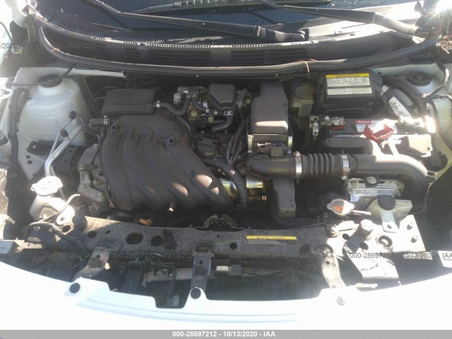 Photo 9 VIN: 3N1CN7AP6FL956052 - NISSAN VERSA 