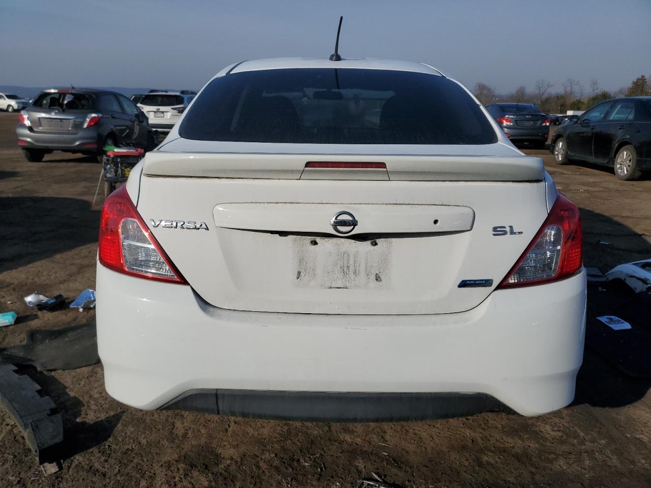 Photo 5 VIN: 3N1CN7AP6FL959968 - NISSAN VERSA 