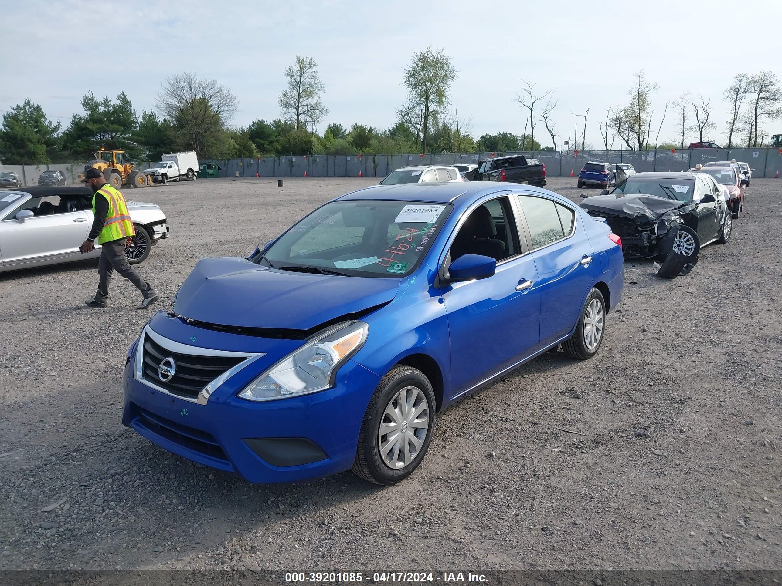 Photo 1 VIN: 3N1CN7AP6GL807853 - NISSAN VERSA 