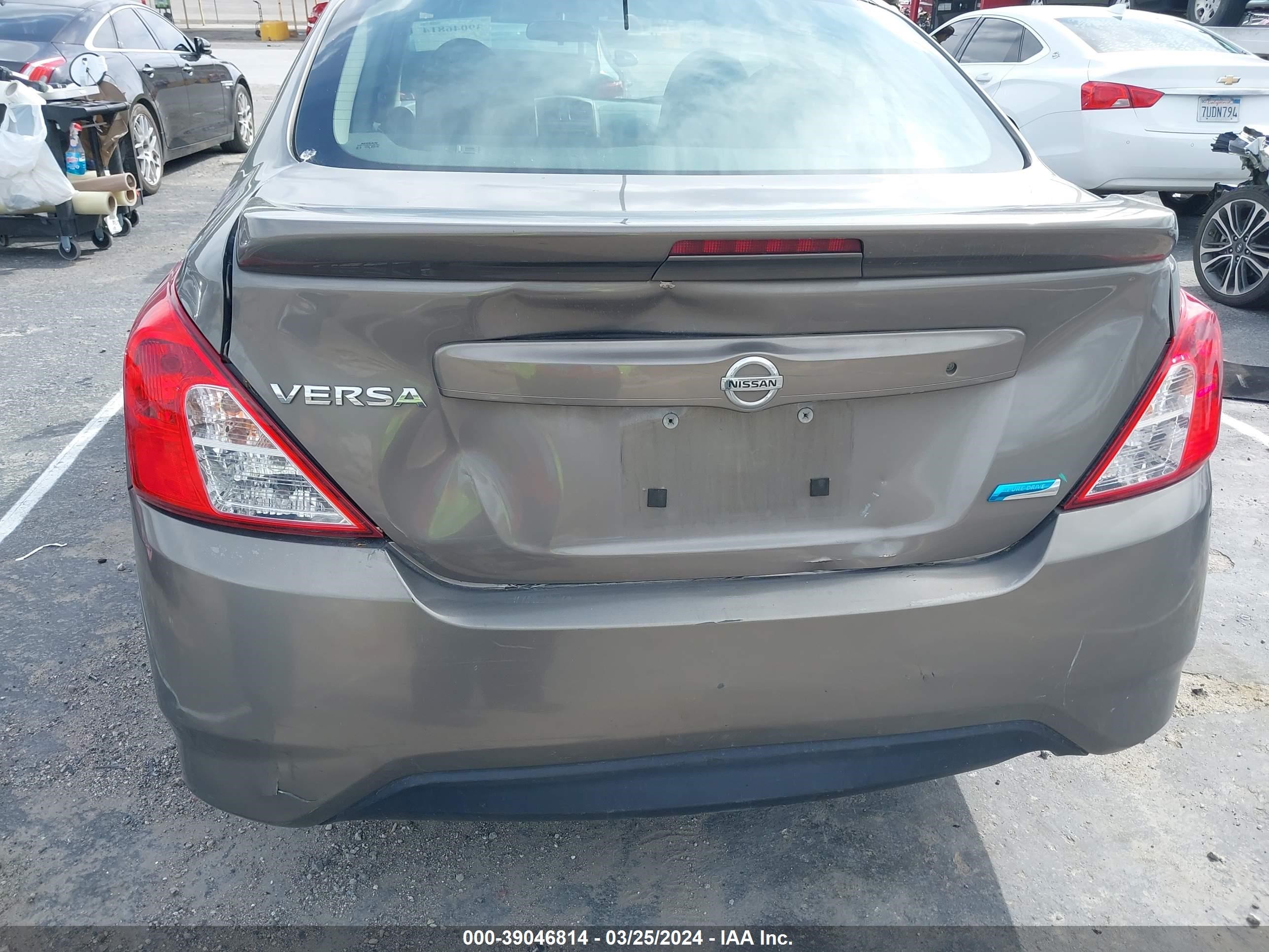 Photo 5 VIN: 3N1CN7AP6GL835782 - NISSAN VERSA 