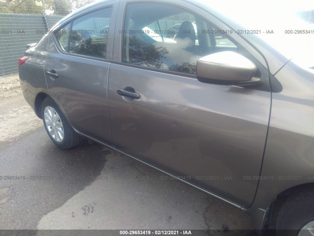 Photo 5 VIN: 3N1CN7AP6GL885453 - NISSAN VERSA 