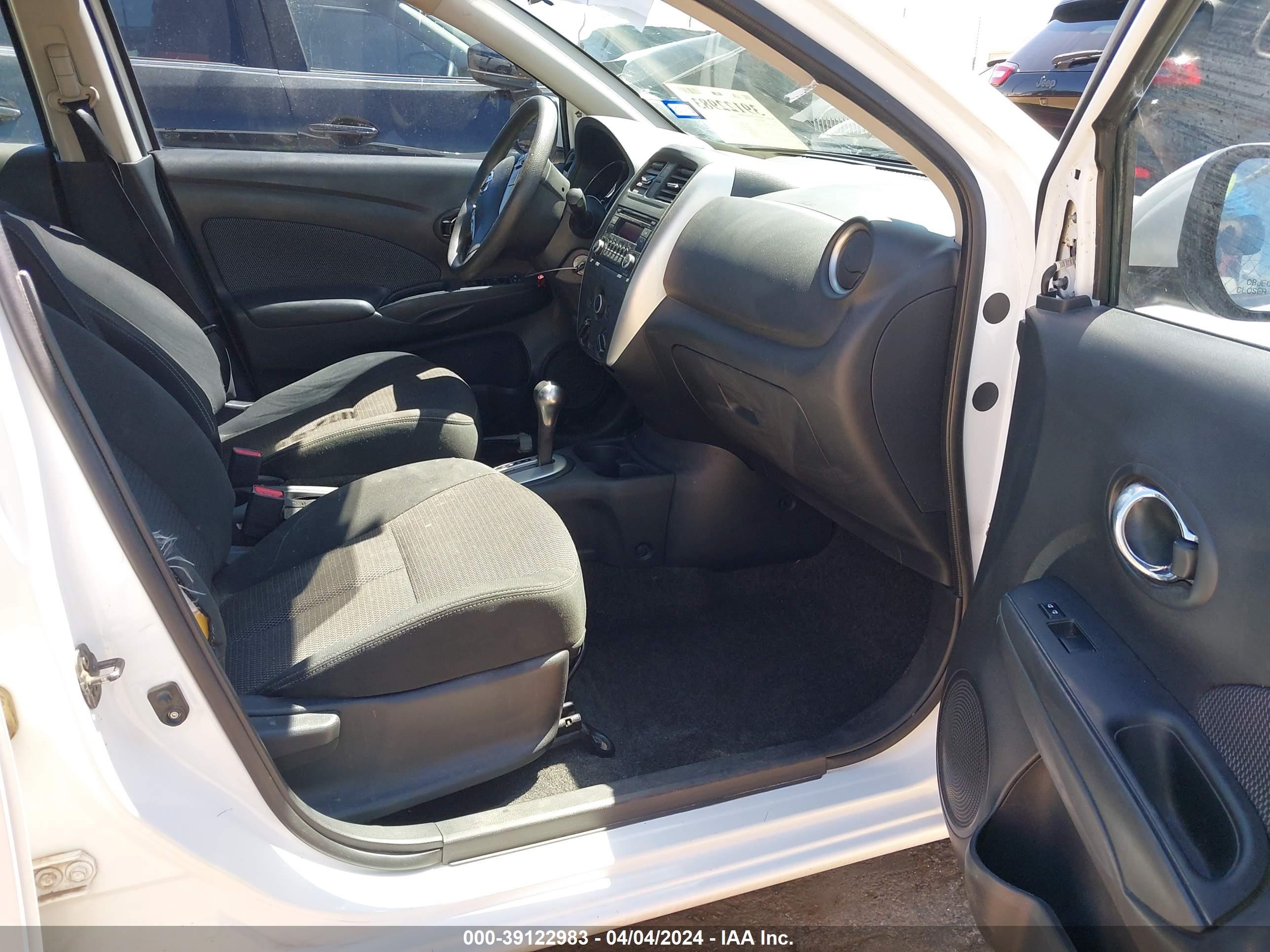 Photo 4 VIN: 3N1CN7AP6GL912294 - NISSAN VERSA 