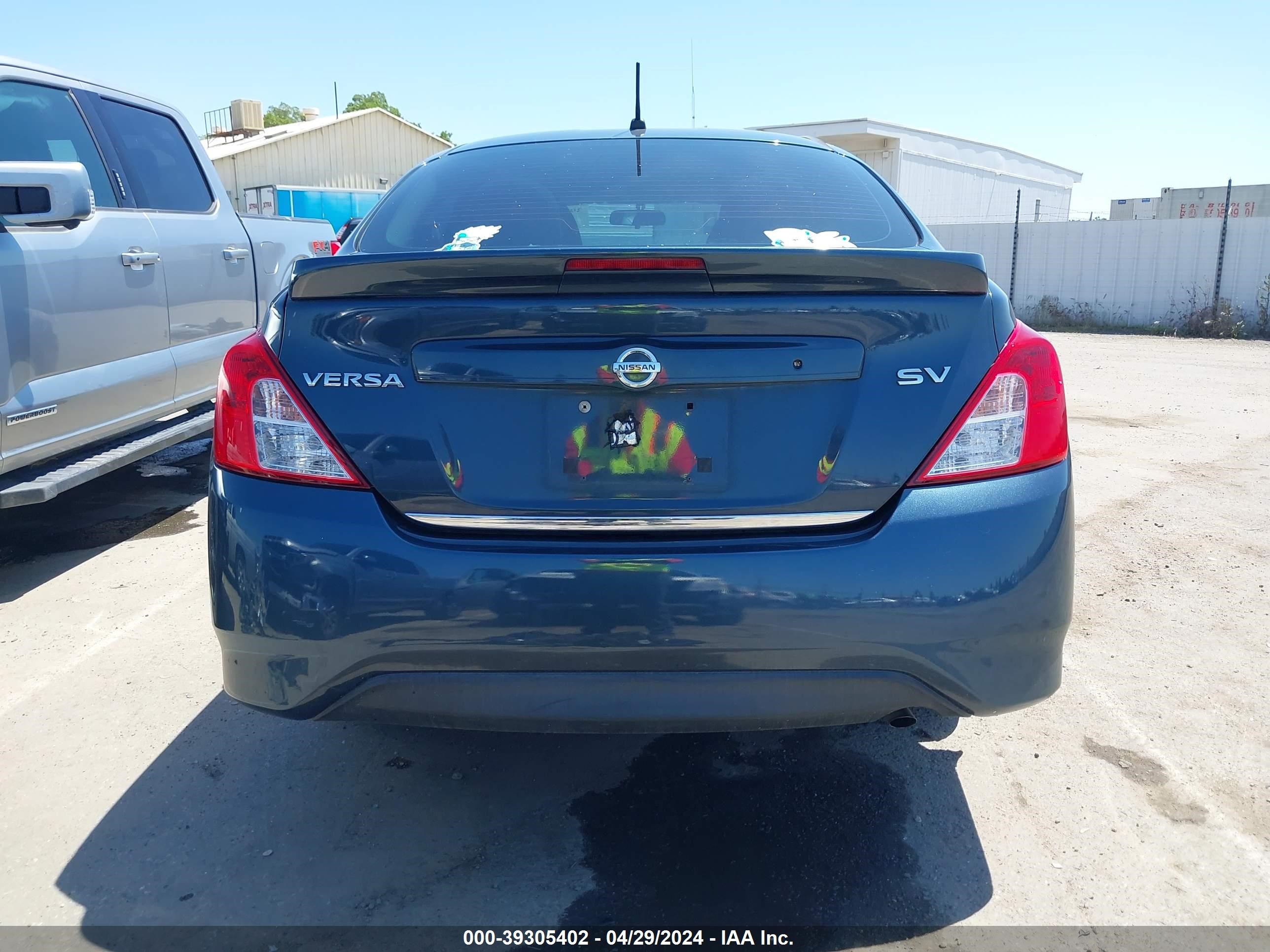 Photo 16 VIN: 3N1CN7AP6GL916801 - NISSAN VERSA 