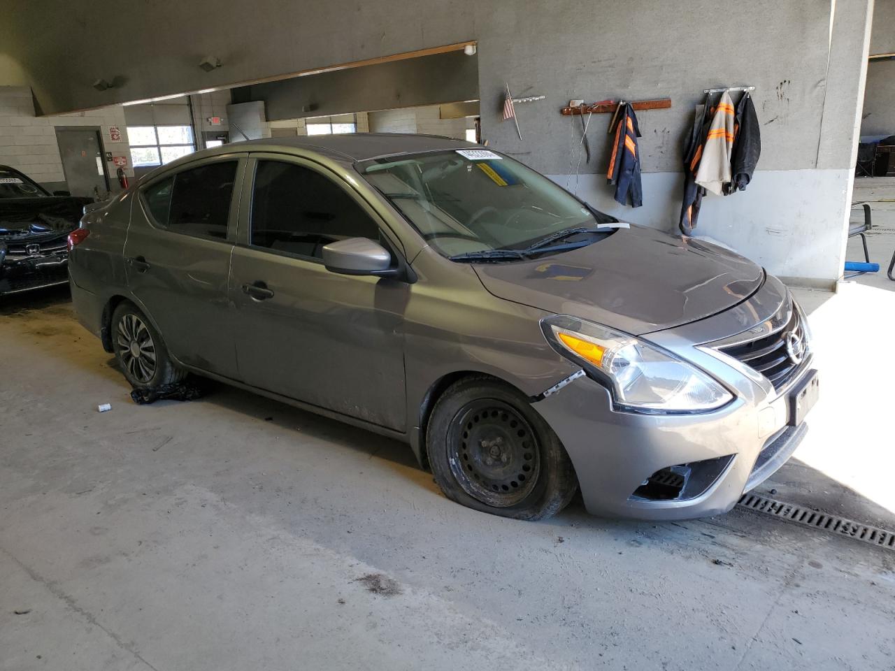 Photo 3 VIN: 3N1CN7AP6HL847674 - NISSAN VERSA 