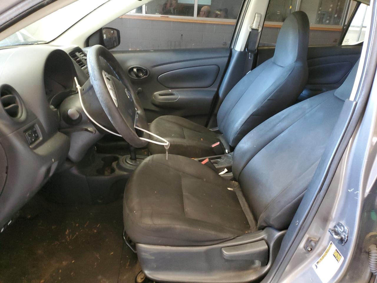 Photo 6 VIN: 3N1CN7AP6HL847674 - NISSAN VERSA 