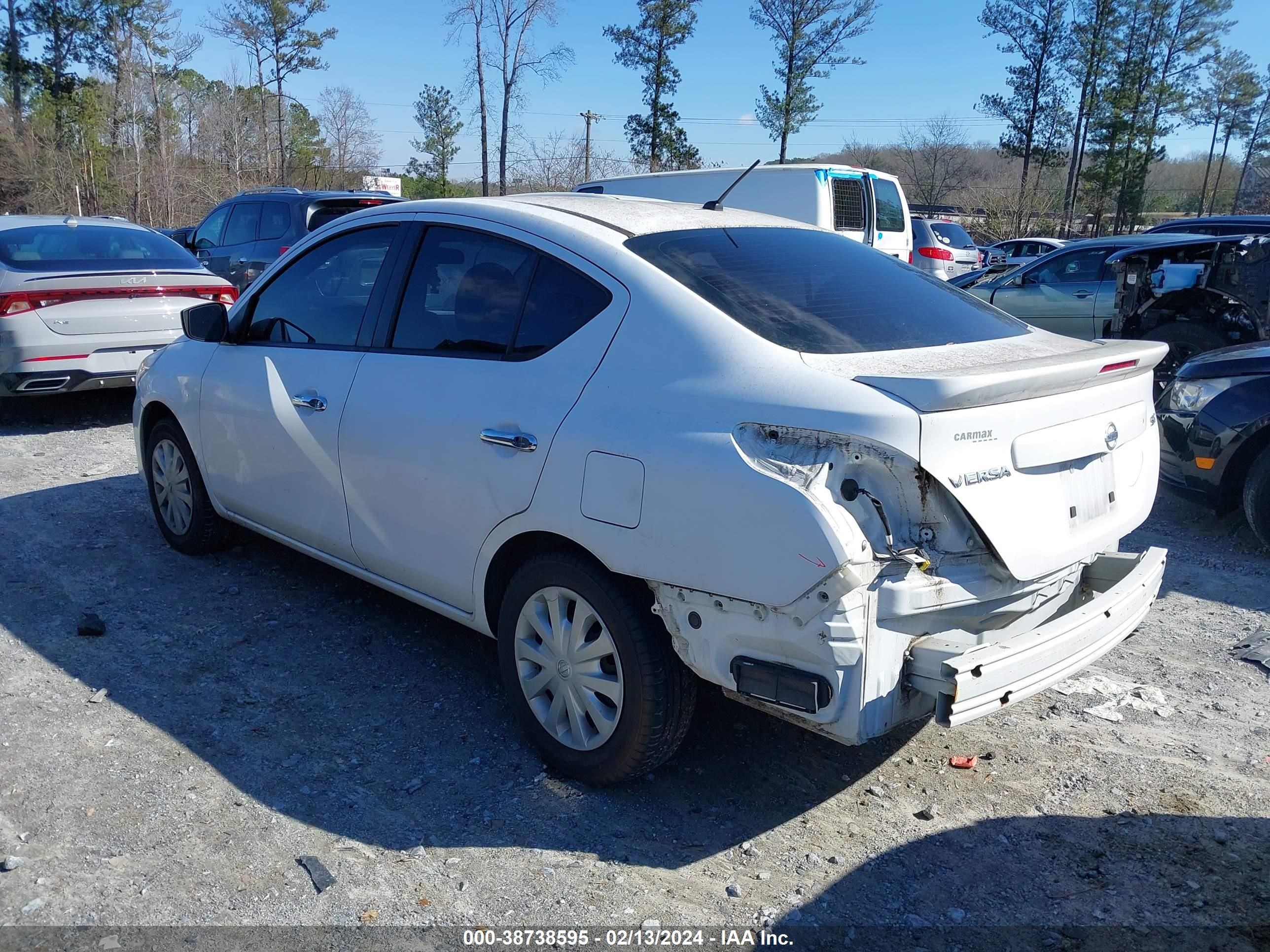 Photo 2 VIN: 3N1CN7AP6HL858481 - NISSAN VERSA 