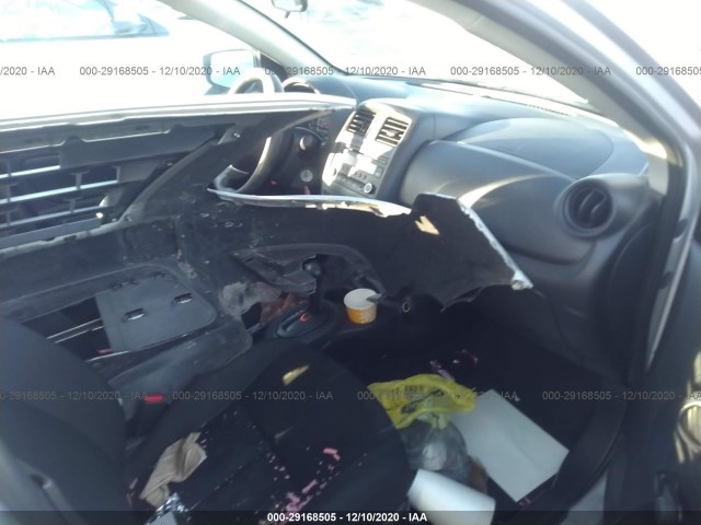 Photo 4 VIN: 3N1CN7AP6JC811375 - NISSAN VERSA SEDAN 