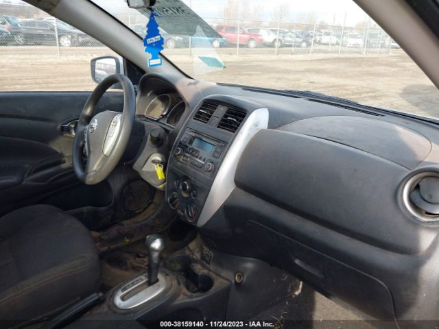 Photo 4 VIN: 3N1CN7AP6JK434617 - NISSAN VERSA 