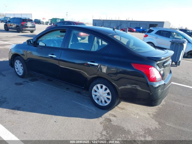 Photo 2 VIN: 3N1CN7AP6JL810422 - NISSAN VERSA 