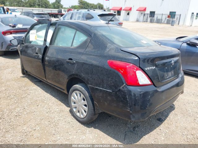 Photo 2 VIN: 3N1CN7AP6JL815569 - NISSAN VERSA 