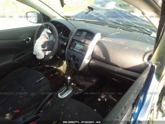 Photo 4 VIN: 3N1CN7AP6JL835076 - NISSAN VERSA SEDAN 