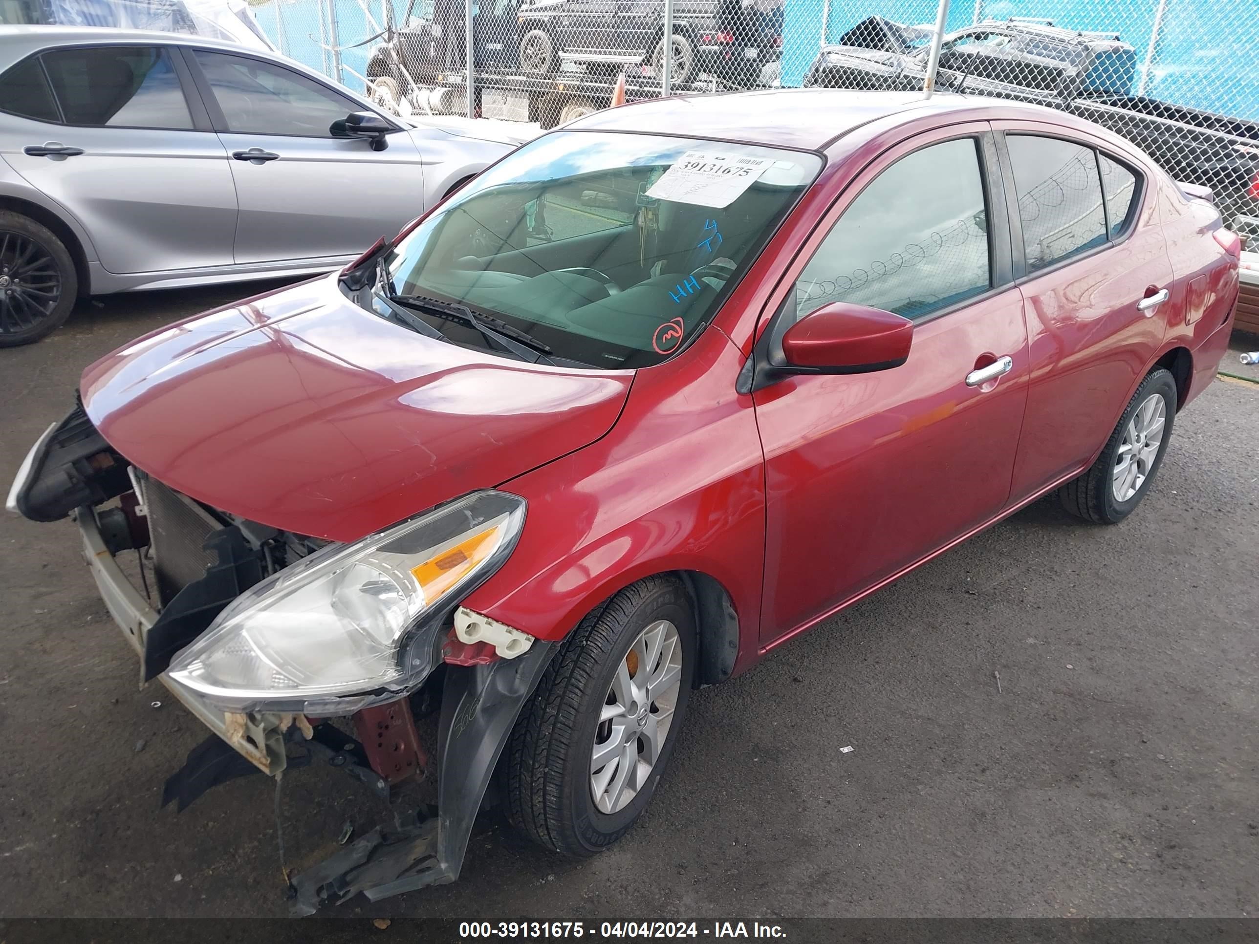 Photo 1 VIN: 3N1CN7AP6JL838043 - NISSAN VERSA 