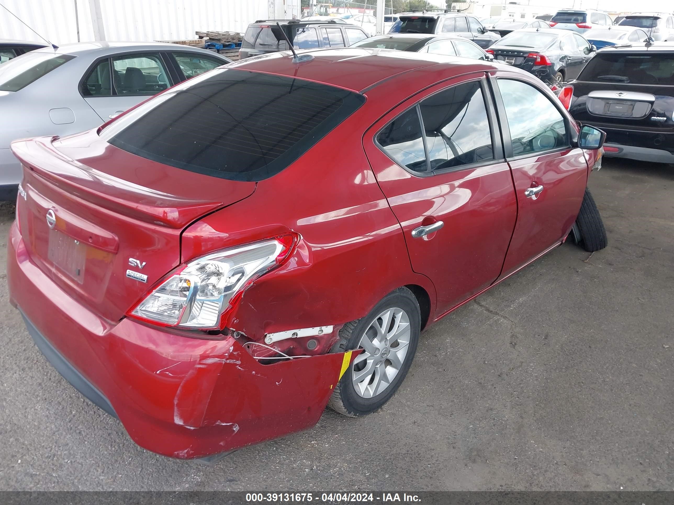 Photo 3 VIN: 3N1CN7AP6JL838043 - NISSAN VERSA 