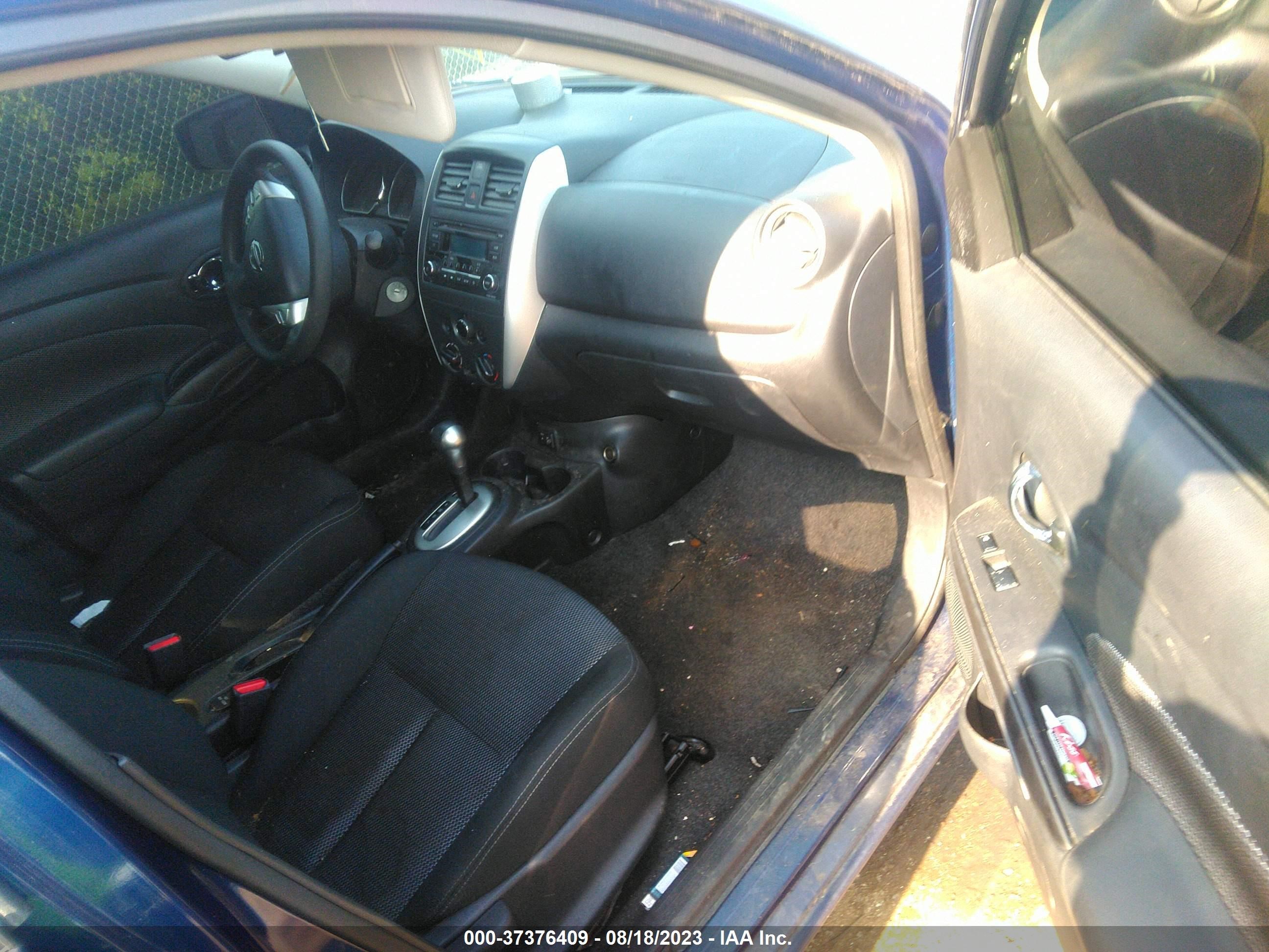 Photo 4 VIN: 3N1CN7AP6JL848636 - NISSAN VERSA 