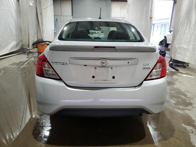 Photo 5 VIN: 3N1CN7AP6JL858423 - NISSAN VERSA S 