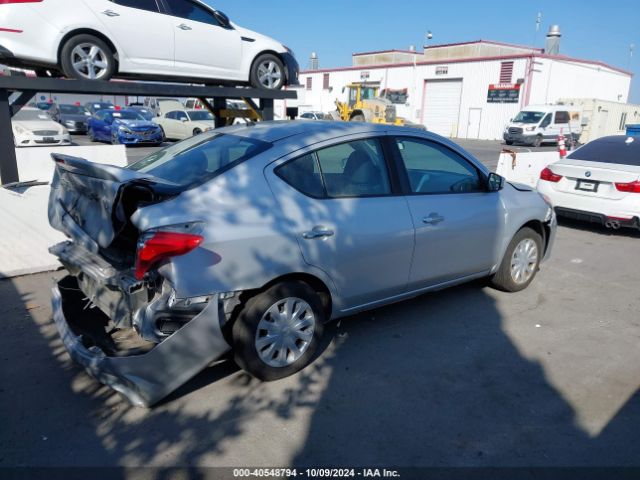 Photo 3 VIN: 3N1CN7AP6JL868417 - NISSAN VERSA 