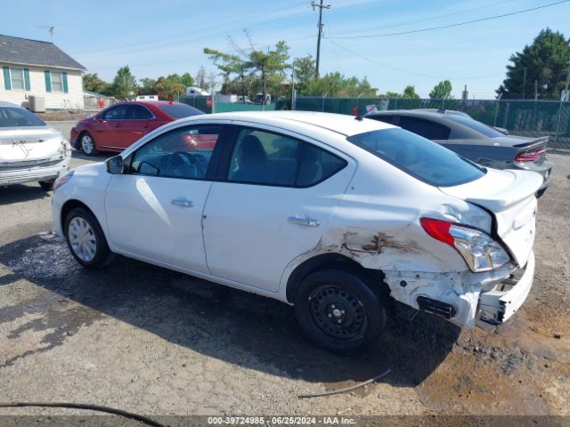 Photo 2 VIN: 3N1CN7AP6JL868742 - NISSAN VERSA 