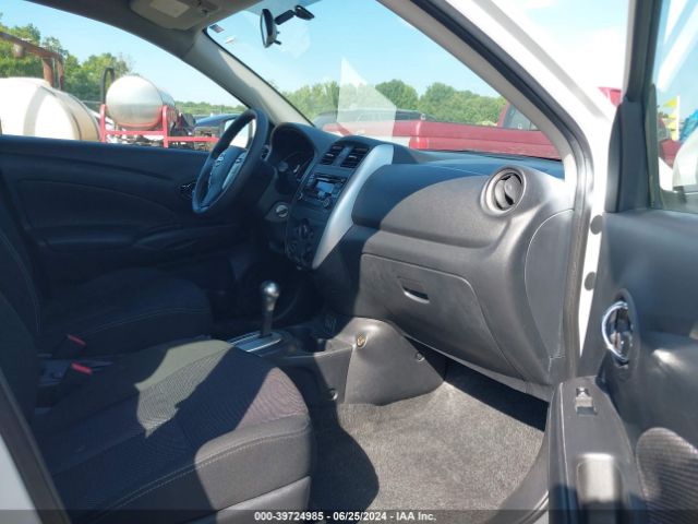 Photo 4 VIN: 3N1CN7AP6JL868742 - NISSAN VERSA 