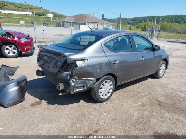 Photo 3 VIN: 3N1CN7AP6JL878445 - NISSAN VERSA 