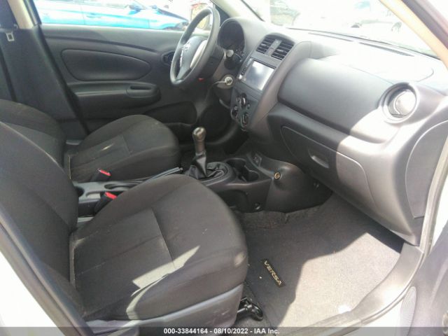 Photo 4 VIN: 3N1CN7AP6JL887730 - NISSAN VERSA SEDAN 